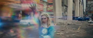 Z pełną mocą trzeba podkreślić, że Sue Storm jest najpotężniejszą częścią drużyny. Tworzone przez nią pole siłowe może przybrać dowolny rozmiar – nawet małej bańki, która pęknie w mózgu przeciwnika, zabijając go na miejscu. 