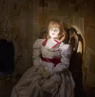 Lalka Annabelle