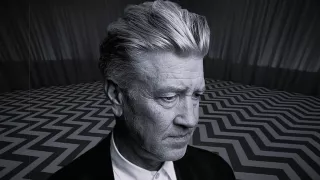David Lynch (20 stycznia 1946 - 15 stycznia 2025): legendarny reżyser zmarł wskutek zatrzymania akcji serca, u podłoża którego leżały komplikacje związane z przewlekłą obturacyjną chorobą płuc. Miał 78 lat.