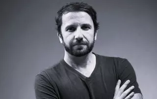 Brad Everett Young (24 lipca 1979 - 15 września 2025): aktor i fotograf zginął na miejscu w wypadku samochodowym. Zderzył się z jadącym pod prąd samochodem. Miał 46 lat.