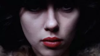 Pod skórą (2013)