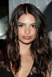 Emily Ratajkowski image