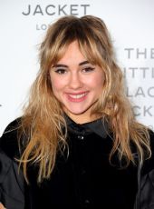 Suki Waterhouse image