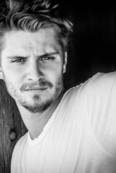 Luke Grimes image