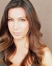 Cynthia Pinot image