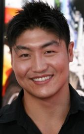 Brian Tee image