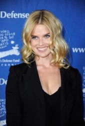 Alice Eve image