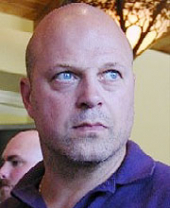 Michael Chiklis image