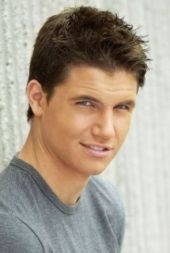 Robbie Amell image