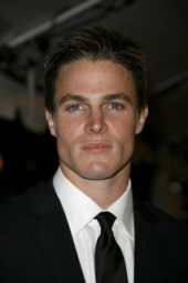 Stephen Amell image