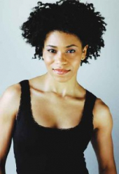 Kelly McCreary image