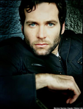 Eion Bailey image