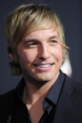 Ryan Hansen image