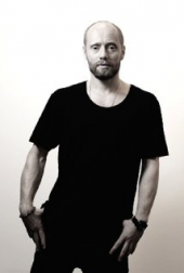 Aksel Hennie image