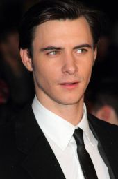 Harry Lloyd image