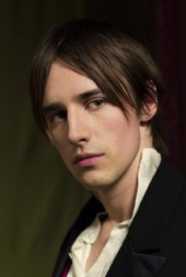 Reeve Carney image