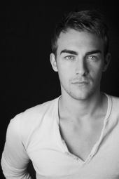 Tom Austen image