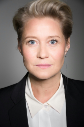 Trine Dyrholm image