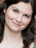 Lisa Jakub image