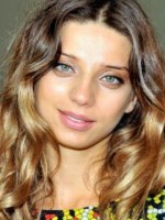 Angela Sarafyan image