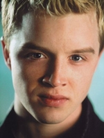 Noel Fisher image