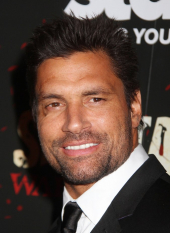 Manu Bennett image