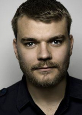 Pilou Asbæk image