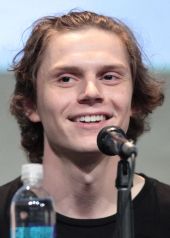 Evan Peters image