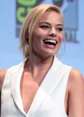 Margot Robbie image