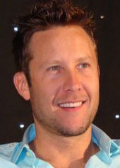 Michael Rosenbaum image