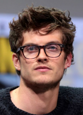 Daniel Sharman image