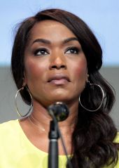 Angela Bassett image