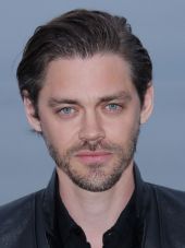 Tom Payne image