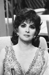 Gina Lollobrigida image