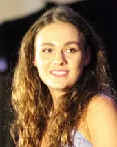 Sophie Skelton image