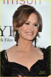 Melissa Leo image