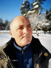Robert J. Szmidt image