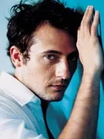 Yigit Özsener image