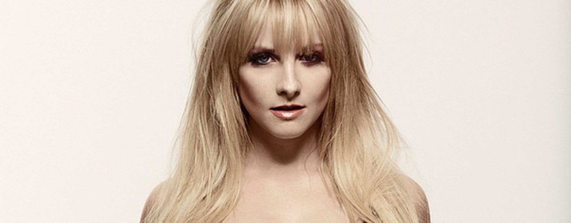 Bernadette jakiej nie znacie! Melissa Rauch w sesji dla magazynu Maxim