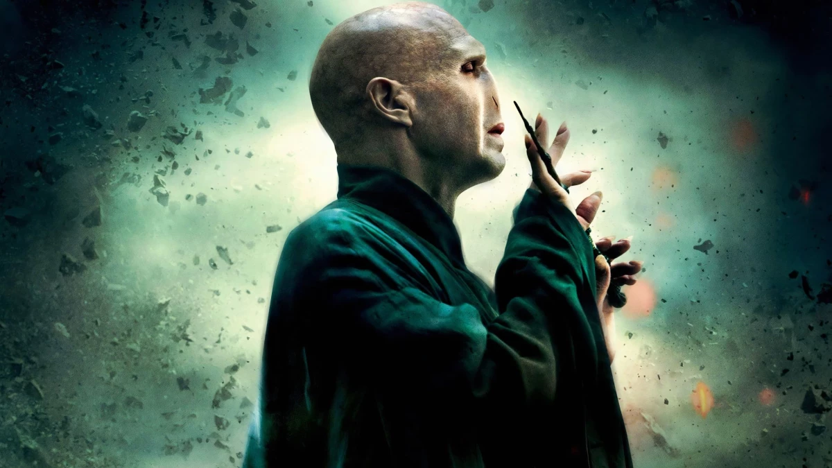 Harry Potter - kto zagra Voldemorta w serialu HBO? Oryginalny aktor ma faworyta
