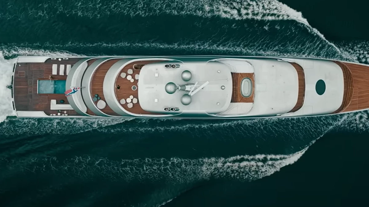 Nie chcecie popłynąć w tym rejsie. Zwiastun filmu Kobieta z kabiny dziesiątej