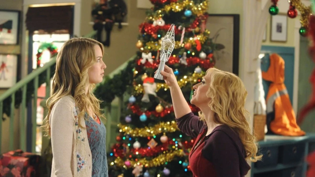 Rodzina, przyjaciele i mnóstwo śmiechu na Gwiazdkę. Najlepsze odcinki świąteczne Disney Channel [TOP10]