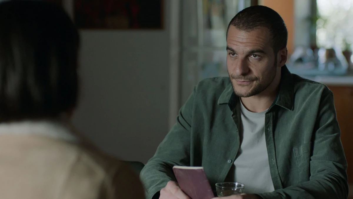 Wpadka w serialu Apple TV. Polski paszport z orzełkiem jak z AI