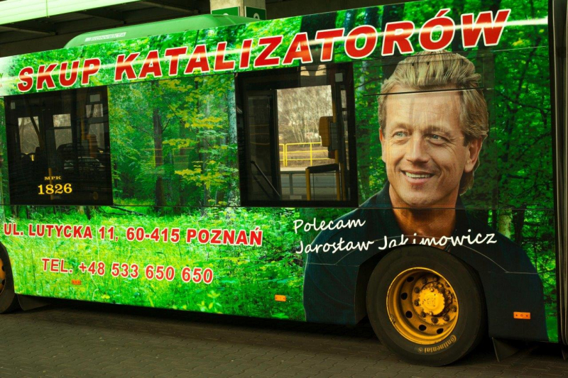 Jarek Jakimowicz reklamuje skup katalizatorów? - naEKRANIE.pl