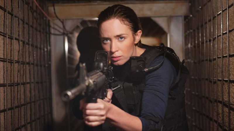 Emily Blunt Sicario 3  powróci oryginalna obsada. Emily Blunt i Josh Brolin chętni na kontynuację - naEKRANIE.pl