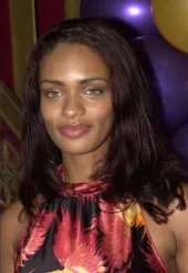 Kandyse McClure