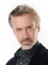 Michael Riley
