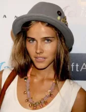 Isabel Lucas