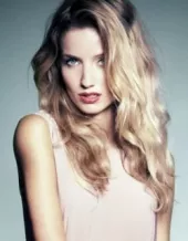 Annabelle Wallis