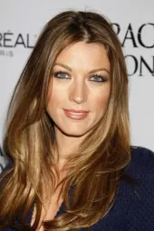 Natalie Zea